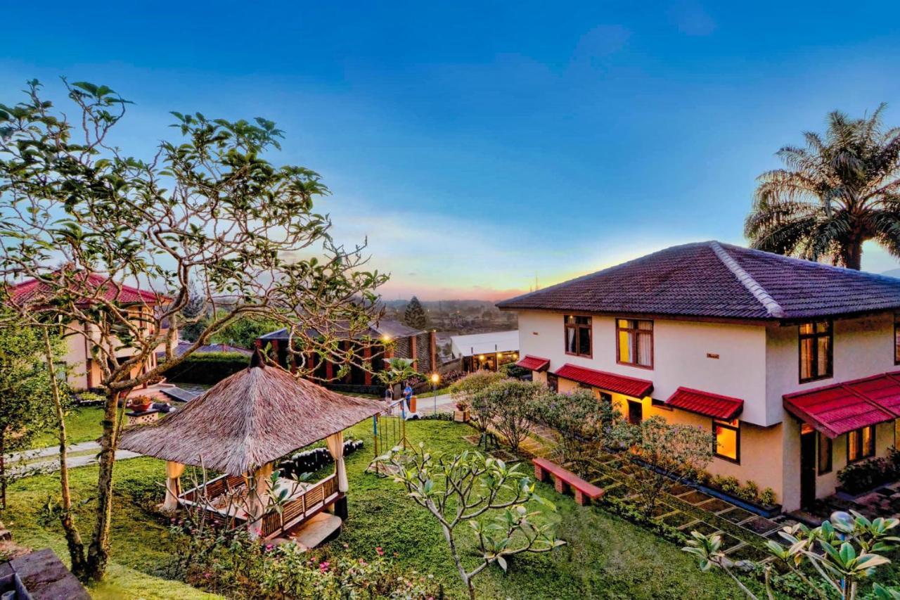 The Jayakarta Cisarua Hotel Puncak Eksteriør billede